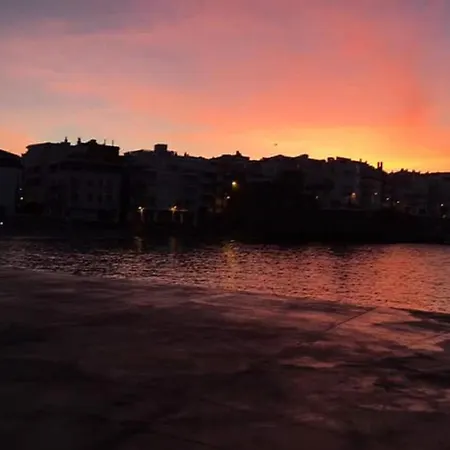 Apartment On Costa Brava By Sandy Beach شقة