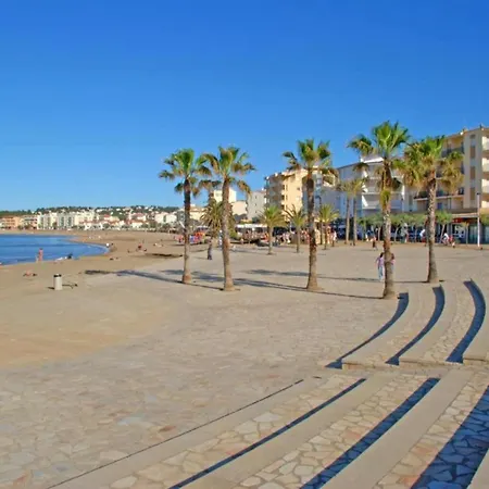 Apartment On Costa Brava By Sandy Beach * L' Escala